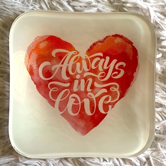 Always In Love Red Heart Jewelry Trinket Tray Clear Dish - Picture 1 of 7